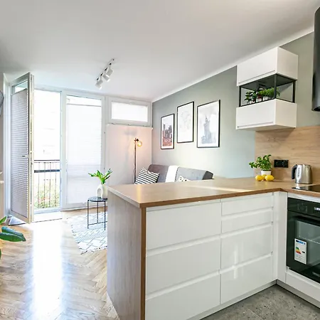 Zelazna 58 62 - Better *