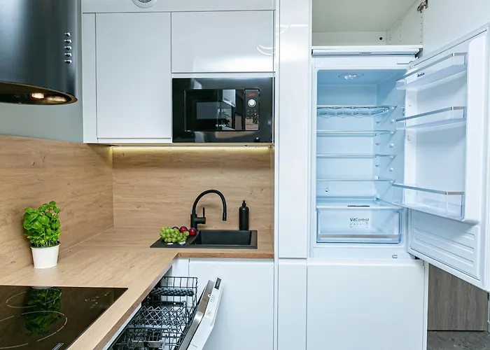 شقة Zelazna 58 62 - Better