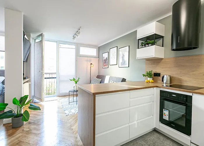 Zelazna 58 62 - Better *